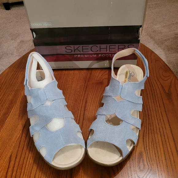 Skechers Shoes - Skechers Parallel Stylin blue Memory Foam suede sandals, size 9
